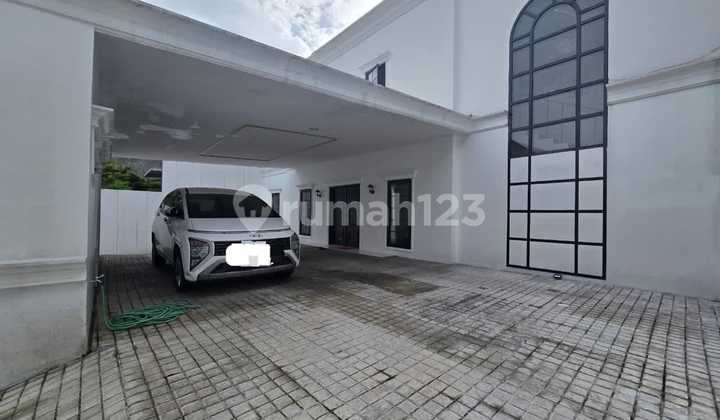 Luxury House Sukasari Gegerkalong Permai Bandung