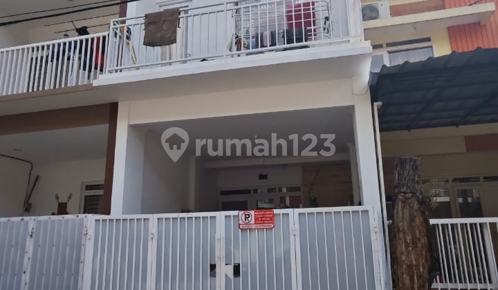 Rumah 2 Lantai Taman Surya 5 Pegadungan Kalideres Jakarta Barat