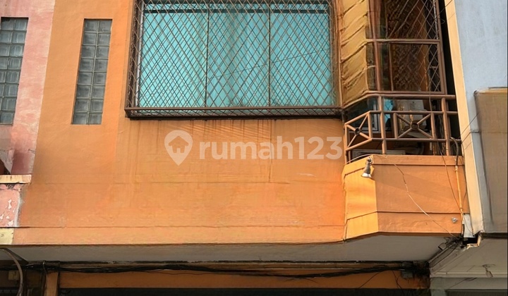 Ruko Strategis Depan Jalan Raya Palem Lestari 