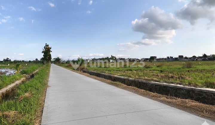 Strategic! Cheap Land in Sidoarum Godean Ready to Build, Price 3.3 Million per m²