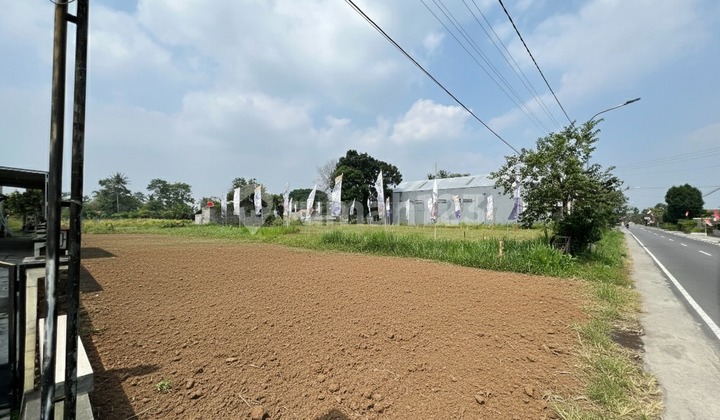 Tanah Palagan, 500 Meter Villapari Village 