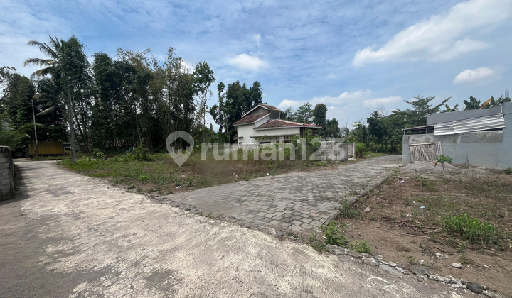 Affordable Land in Sleman, 5 Minutes to Pasar Jambon, Ready for Deed of Sale and Free Name Transfer.