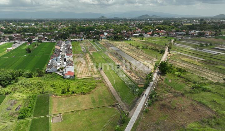 Strategic! Cheap Land in Sidoarum Godean Ready to Build, Price 3.3 Million per m²