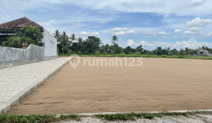 Affordable Land in Sleman for 2 Million, 3-Minute Location to Ibarbo Park Affordable Land in Sleman for 2 Million, 3-Minute Location to Ibarbo Park