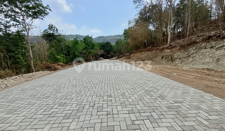 Strategic Land Suitable for Residences, Location Near Pleret Market Strategic Land Suitable for Residences, Location Near Pleret Market