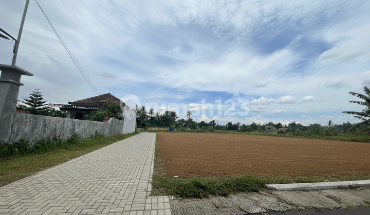 Land for Sale in Jogja, 4 Minutes to Sleman Hospital, 12x Installments with 0% Interest Land for Sale in Jogja, 4 Minutes to Sleman Hospital, 12x Installments with 0% Interest