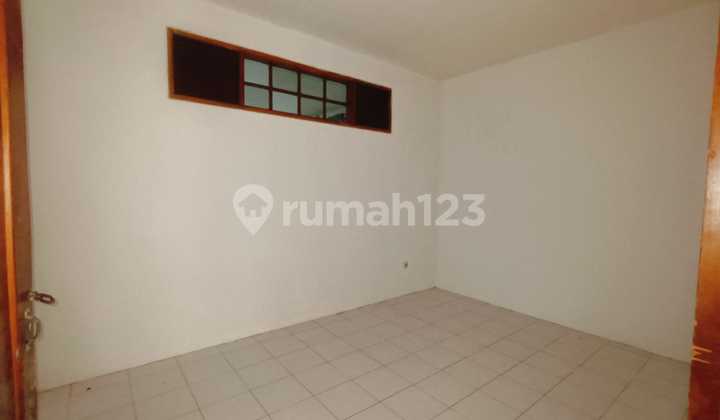 Cicaheum Shop House Strategically Located Suitable for Business 2