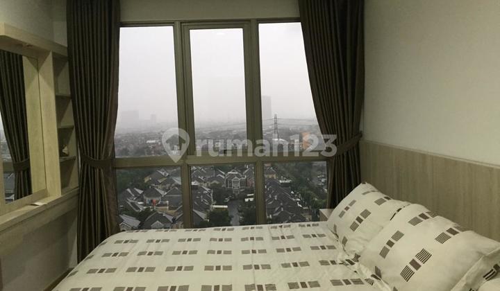 For Rent Unit M Town Tower: Herald (Signature)