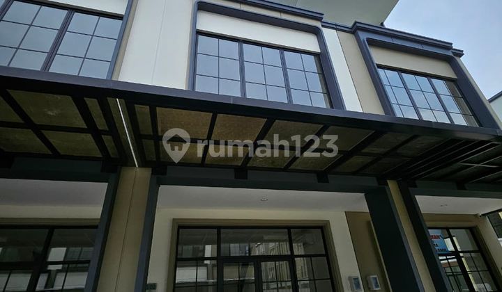 For Rent: Shop House Adjacent to New Gading Serpong Mall