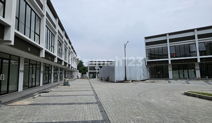 For Rent: Shop House Next to Syafa Islamic School, Gading Serpong For Rent: Shop House Next to Syafa Islamic School, Gading Serpong