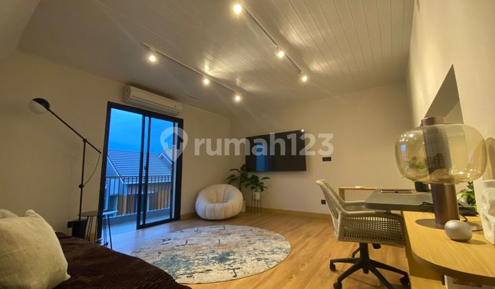 House Near Toll Access Bsd,bor,pamulang 2