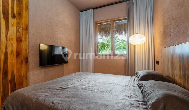 Modern 2-Bedroom Villa in Kedungu