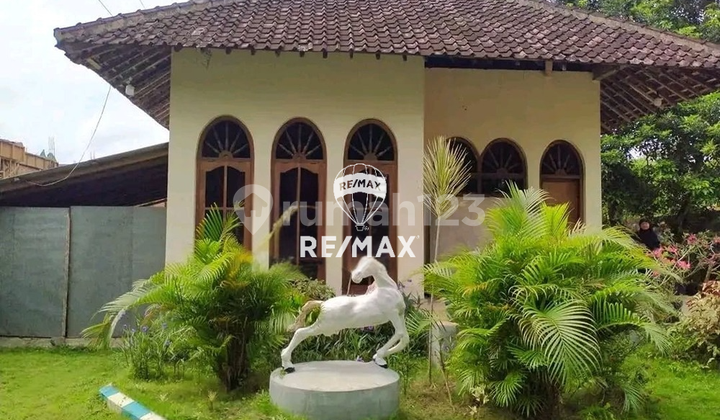 For Sale Strategic Land by the Srono Main Road - Building Bonus