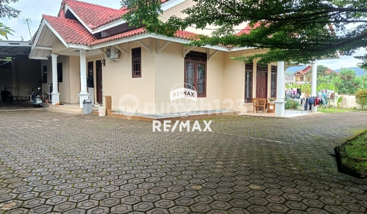Luxury House + Gazebo Luxury House + Gazebo