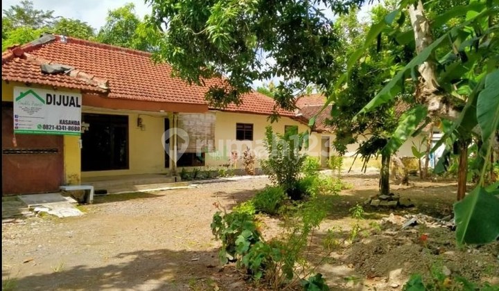 Tanah + Rumah Dijual - Jalan Raya Benculuk, Cluring - Banyuwangi