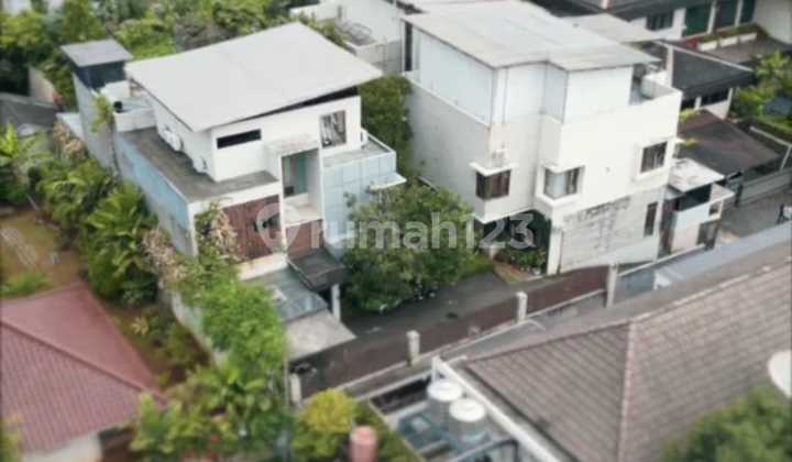 Rumah Nyaman Siap Huni Lokasi Strategis di Cilandak, Jakarta Selatan Rumah Nyaman Siap Huni Lokasi Strategis di Cilandak, Jakarta Selatan