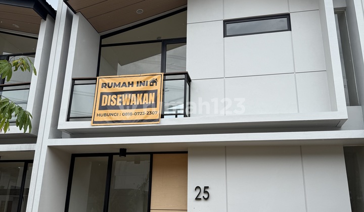 Disewakan Rumah 2 Lantai di Cendana Cove Lippo Karawaci