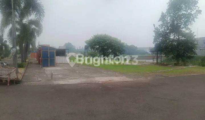 Lahan Tanah yang Sangat Strategis Dipinggir Jalan Raya