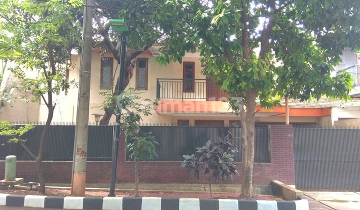 Dijual Rumah Komplek Bilymoon Siap Huni Jakarta Timur 2