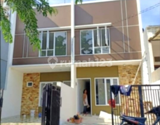 Dijual Rumah Gading Griya Residence Siap Huni