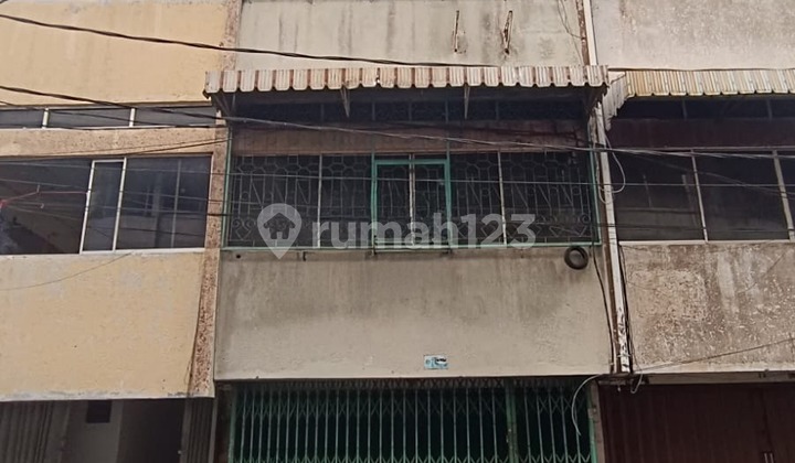 Strategic Shop House, Bandengan Canal, North Jakarta 2