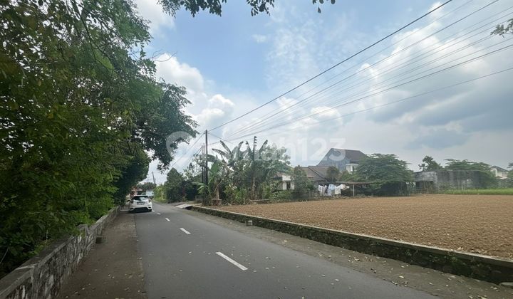 Strategic Land in Jogja, 10 Minutes to UGM Campus, SHM/C Per Unit