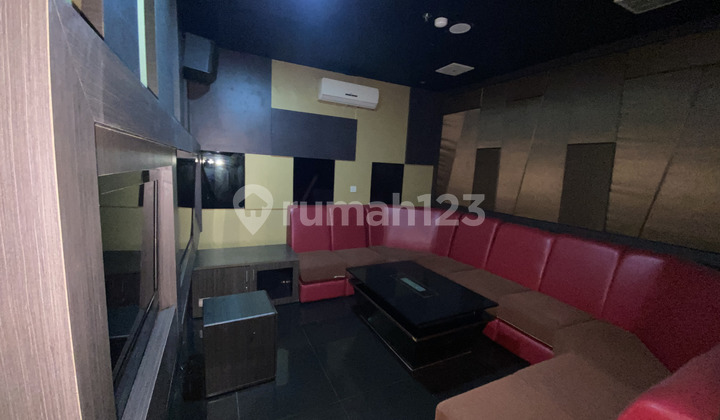 Sewa Ruang Karaoke Bulanan – Lokasi Strategis di Jakarta Sewa Ruang Karaoke Bulanan – Lokasi Strategis di Jakarta