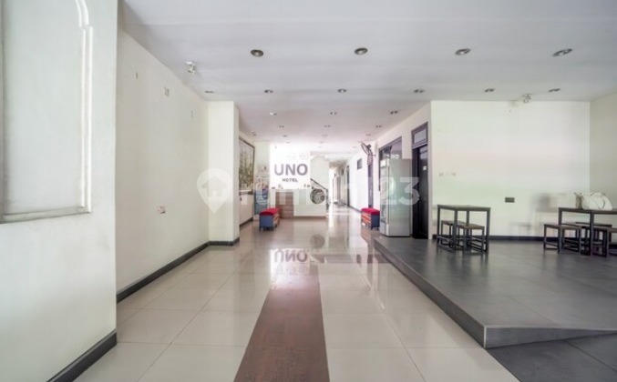Monthly Lobby & Restaurant Rental – Strategic Location in Surabaya