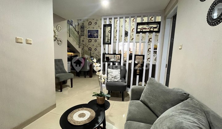 Dijual Rumah Beserta Isi Dlm Komplek Mainroad Bandung Barat 2