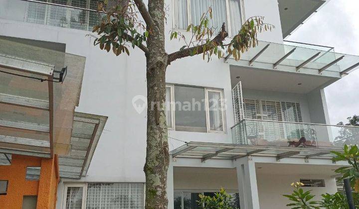 Rumah Villa 2 Lantai City View Bandung Daerah Dago 1