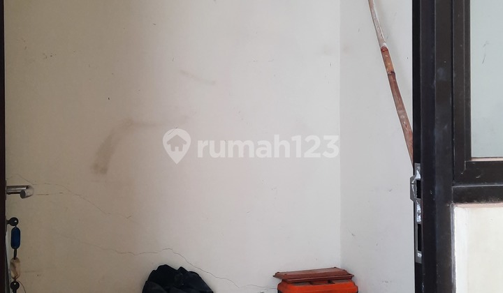 Sewa Rumah Terenovasi Rapi Siap Huni @ Cluster Aralia 2