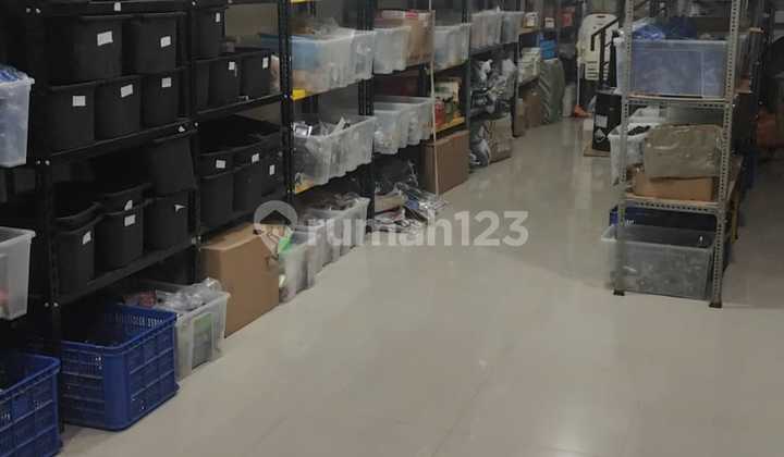Cheap Sale 4-Story Shop House, Tamansari, West Jakarta. 2