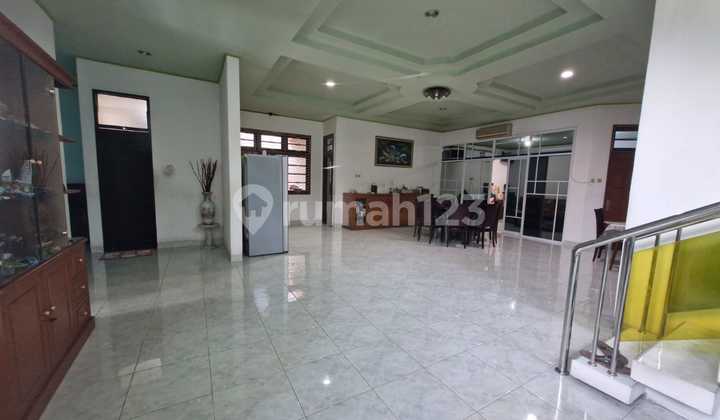 Rumah Rapi Cantik 2 Lantai Sunter Danau 1