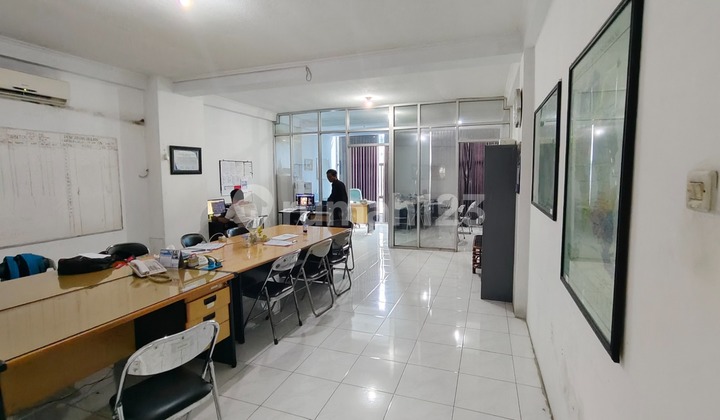 Ruko Cocok untuk Tempat Usaha di Banyumanik 2