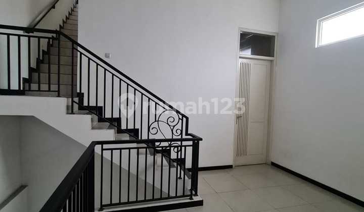 Ruko Siap Pakai Disewakan di Semarang Tengah 2