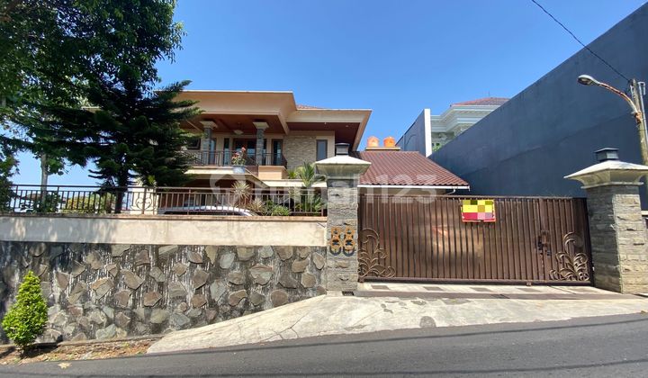 Two-Story Ready-to-Occupy and Nice House in Bukit Sari (A0861) 2