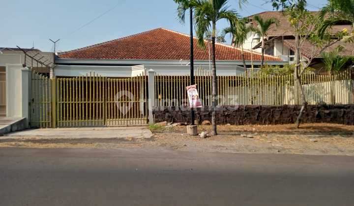 Rumah Mewah dan Cocok untuk Usaha di Candisari (A1770) 1