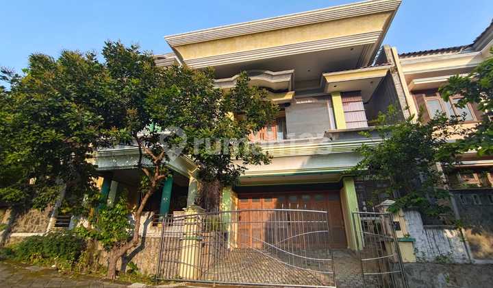 Rumah 2 Lantai Dengan Pemandangan di Tembalang 1