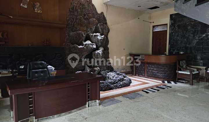 Rumah 2 Lantai Dengan Pemandangan di Tembalang 2