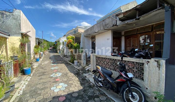 Rumah Butuh Renovasi di Banyumanik (A1097) 2