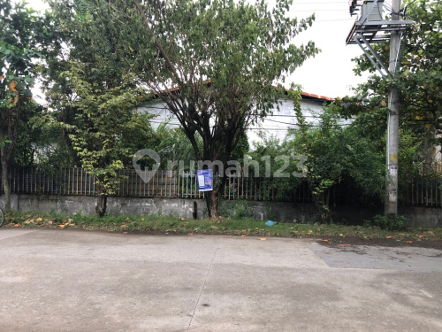 Gudang dengan Halaman Luas dan Butuh Renovasi di Genuk (A0411) 1