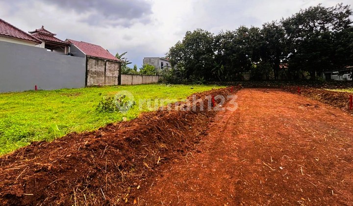 Jatiasih Plot Area, Flood-Free, Starting from 300 million.
