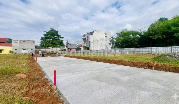 Build a Residence in Pamulang Plot, 5 Minutes to Living Plaza