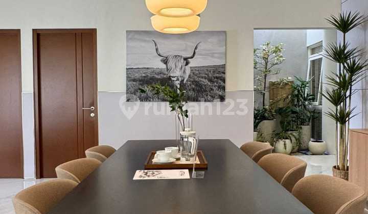 Rumah Mewah Siap Huni Full Furnished Lokasi Strategis Gaya Scandinavian