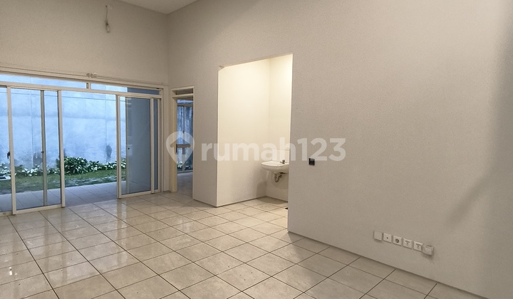 Rumah Disewakan, Siaphuni Dikbp