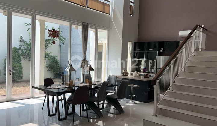 Jual Rumah Mewah 2 Lantai Royal Residence Sby Barat 2