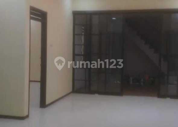 Disewakan Rumah Nirwarna Eksekutif Sby Timur 2
