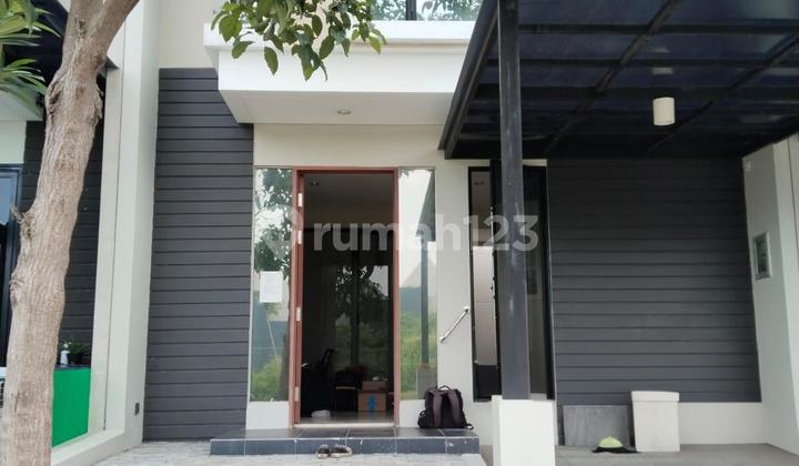 Dijual atau Disewakan Rumah 2 Lantai di Nortwest Hill Dijual atau Disewakan Rumah 2 Lantai di Nortwest Hill