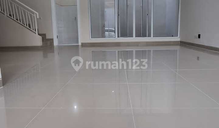Disewakan Rumah Baru 2 Lantai di Jasmine Court 2