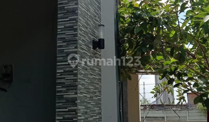 For Sale Ready-to-Occupy Puri Asri House Pakuwon City 2